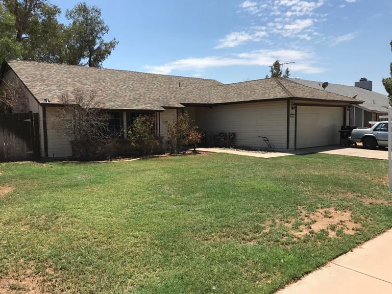 5933 W Harmont Dr, Glendale, AZ 85302