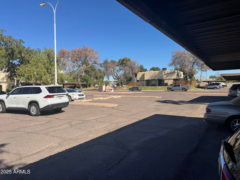 5934 Golden Ln, Glendale, AZ 85302