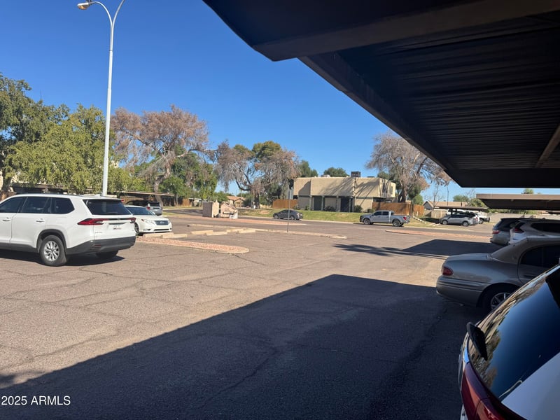 5934 Golden Ln, Glendale, AZ 85302