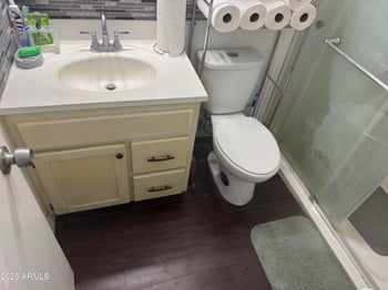 5934 Golden Ln, Glendale, AZ 85302