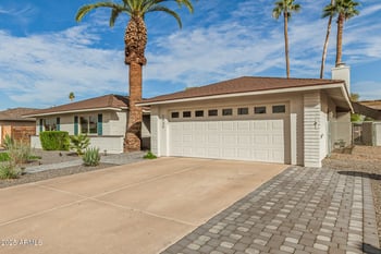 5935 Lakeshore Dr, Tempe, AZ 85283