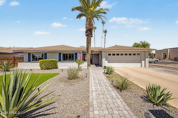 5935 Lakeshore Dr, Tempe, AZ 85283