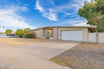 5937 Coolidge St, Phoenix, AZ 85033