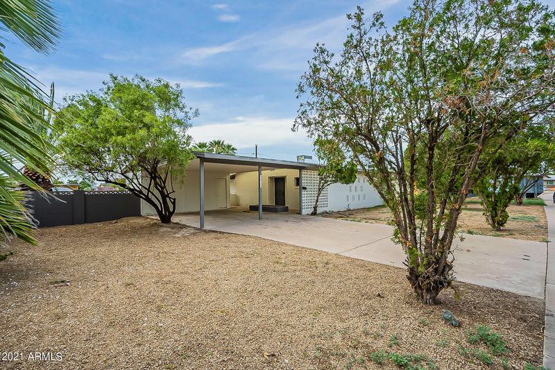 5938 W Meadowbrook Ave, Phoenix, AZ 85033