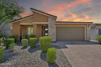 5939 Abraham Ln, Phoenix, AZ 85054