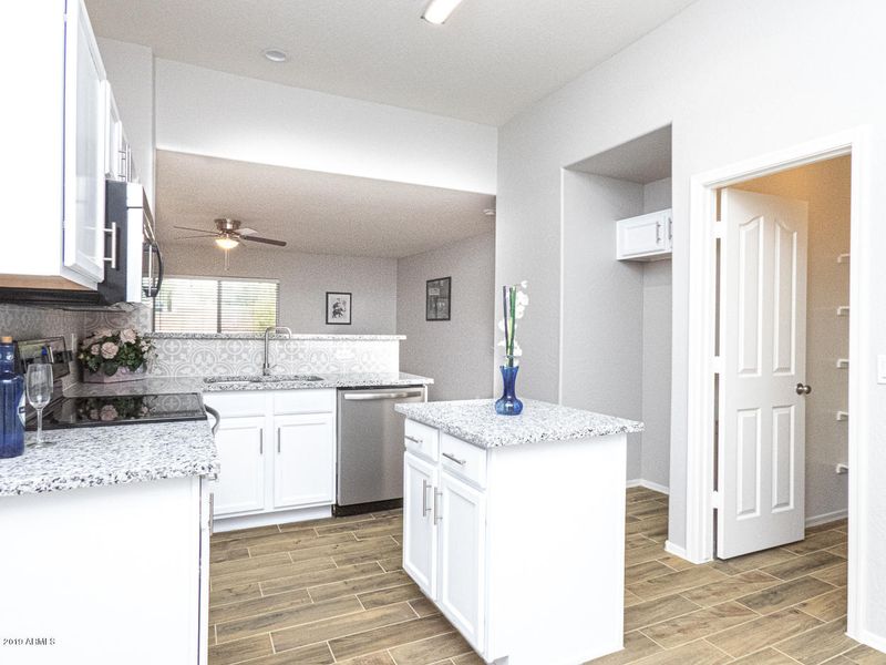 594 S 233rd Ln, Buckeye, AZ 85326