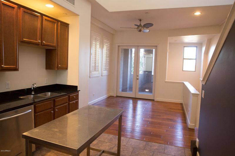 594 W 6th St, Tempe, AZ 85281