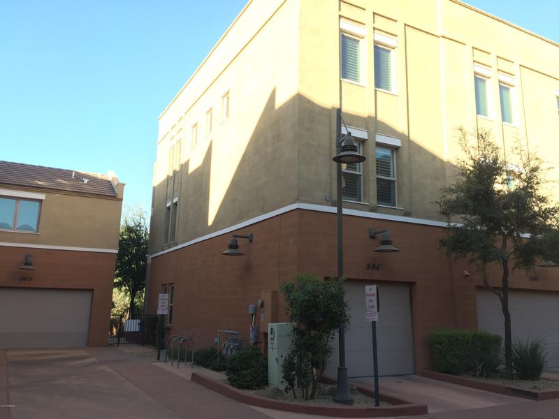 594 W 6th St, Tempe, AZ 85281