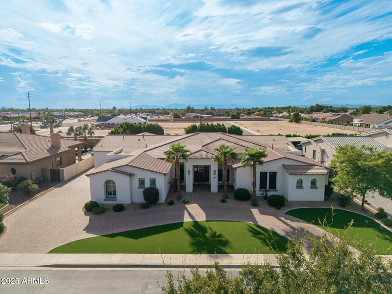 5940 Gemstone Dr, Chandler, AZ 85249