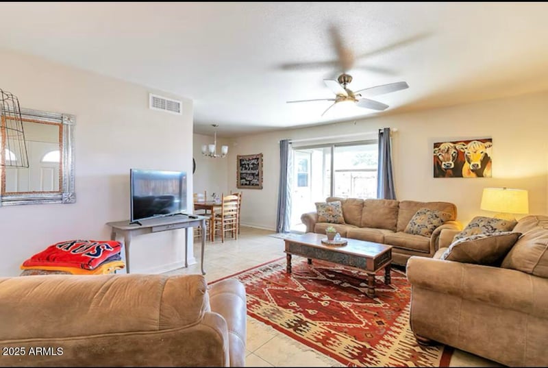 5943 Golden Ln, Glendale, AZ 85302