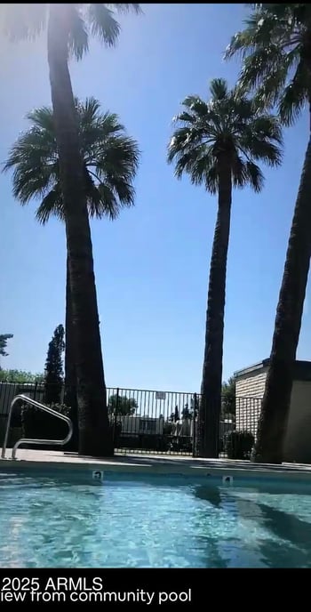 5943 Golden Ln, Glendale, AZ 85302