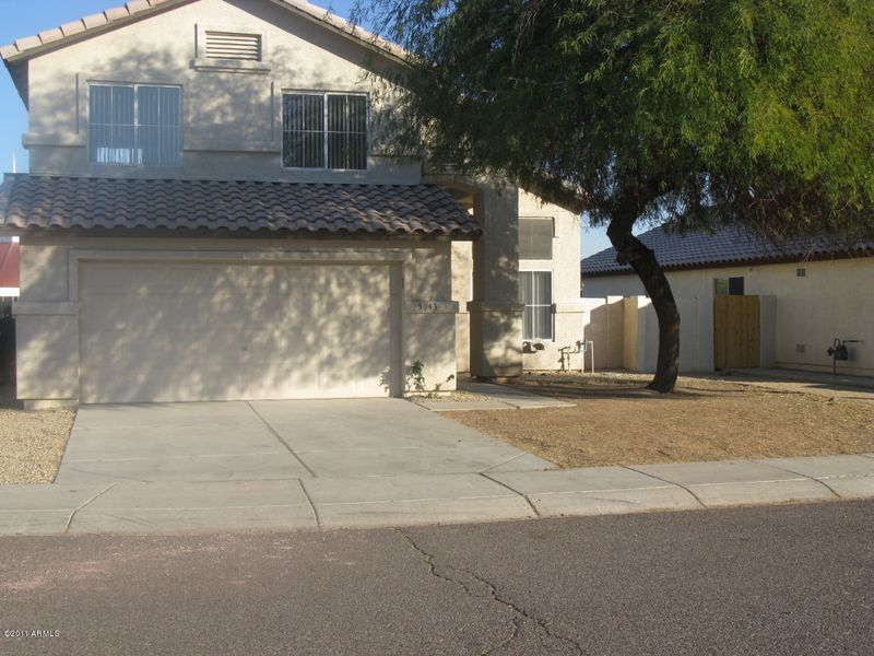 5943 N 80th Dr, Glendale, AZ 85303