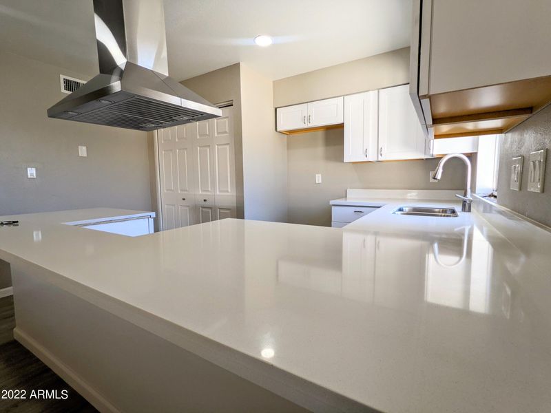 5943 W Britton Ave, Phoenix, AZ 85033