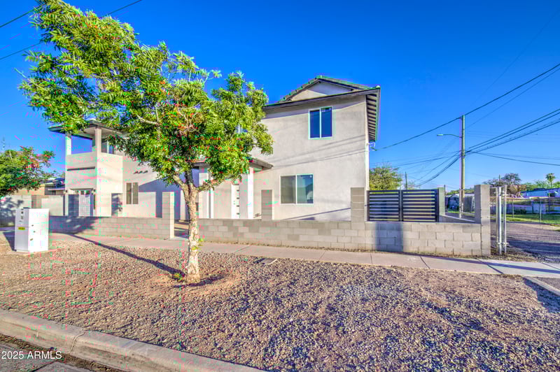 5945 Lamar Rd, Glendale, AZ 85301