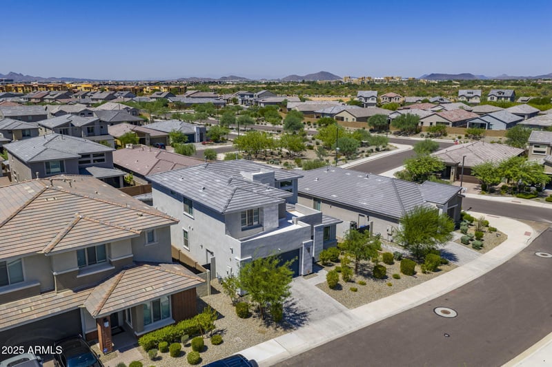 5945 Salter Dr, Phoenix, AZ 85054