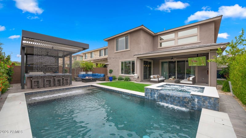 5946 E Abraham Ln, Phoenix, AZ 85054