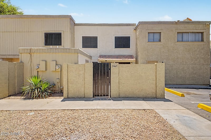 5947 N 48th Ave, Glendale, AZ 85301