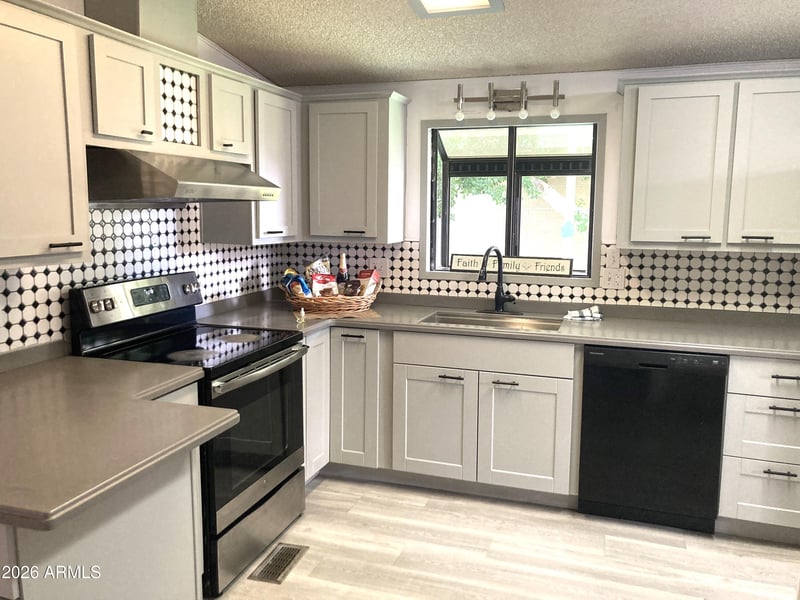 5948 E Hermosa Vista Dr, Mesa, AZ 85215