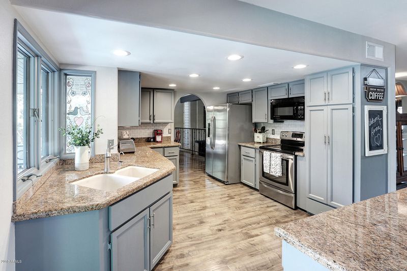 5948 E Windrose Dr, Scottsdale, AZ 85254
