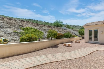 5949 Pinnacle Hill Dr, Glendale, AZ 85310