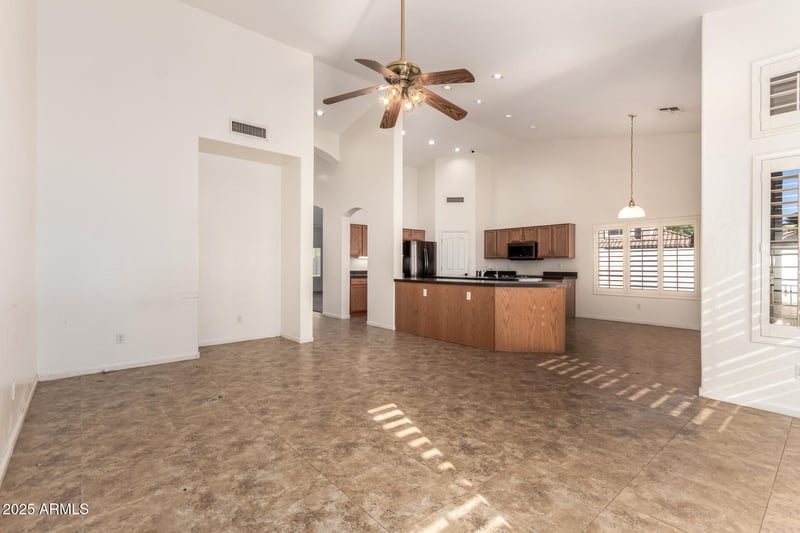 595 Stanford Ave, Gilbert, AZ 85233