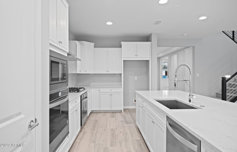 5950 E Abraham Way, Phoenix, AZ 85054