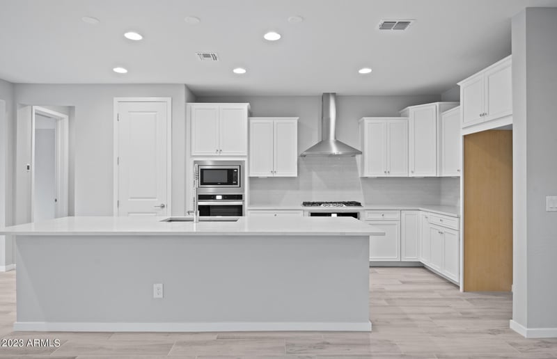 5950 E Abraham Way, Phoenix, AZ 85054