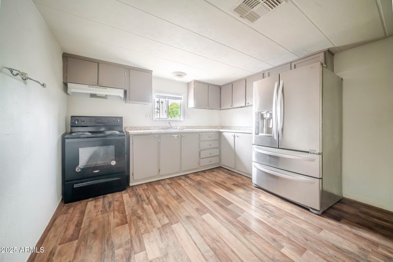 5950 Missouri Ave #37, Glendale, AZ 85301