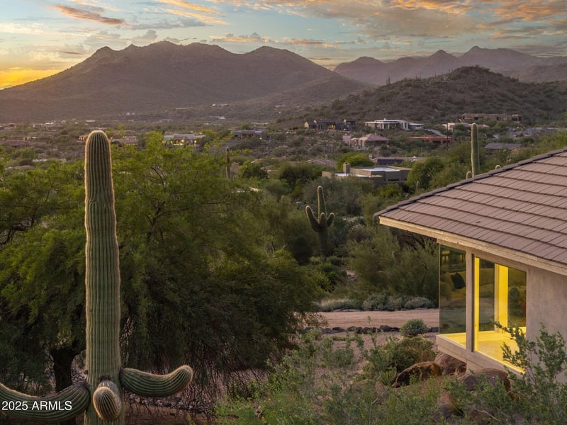 5950 Restin Rd, Cave Creek, AZ 85331