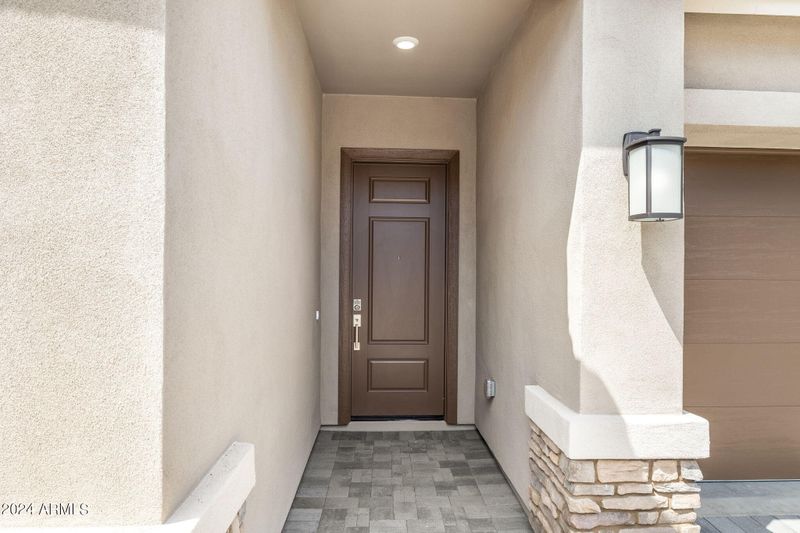 5951 E Lone Cactus Rd, Phoenix, AZ 85054