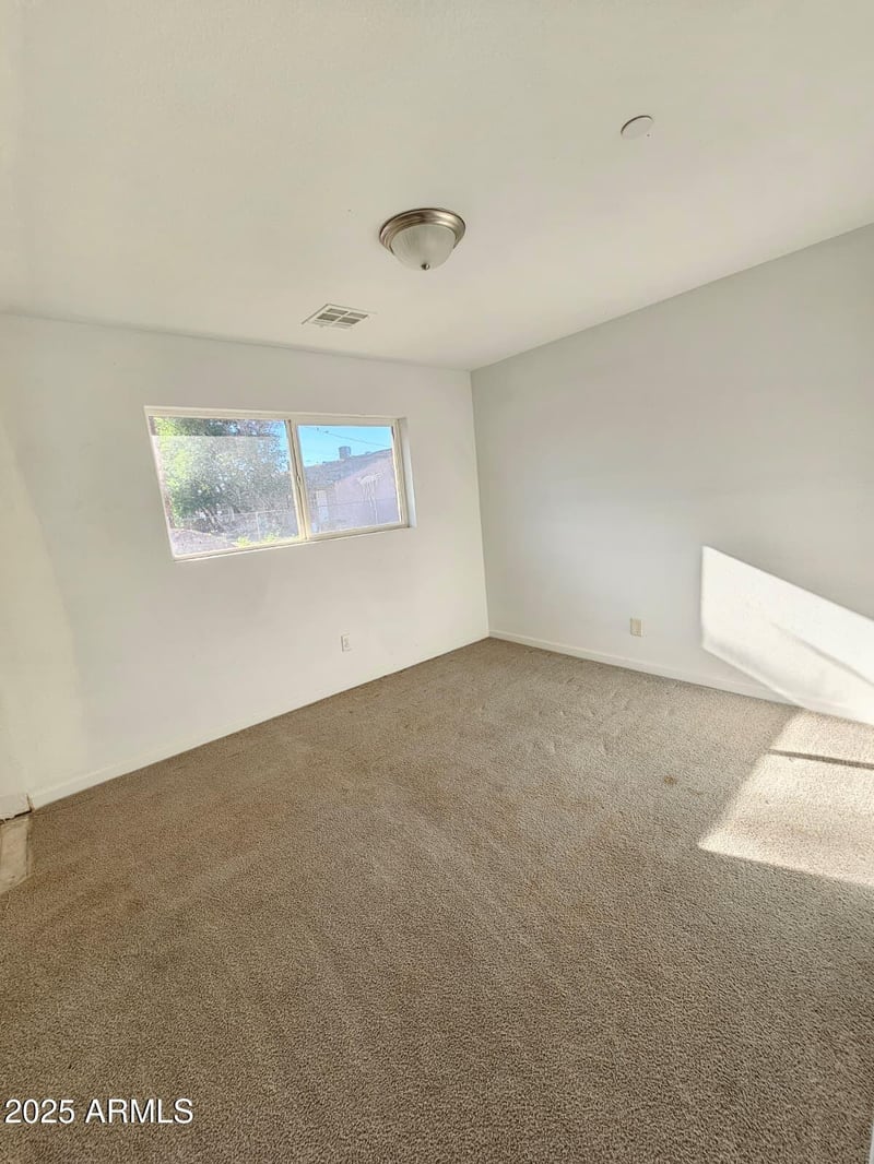 5951 W Glenn Dr, Glendale, AZ 85301