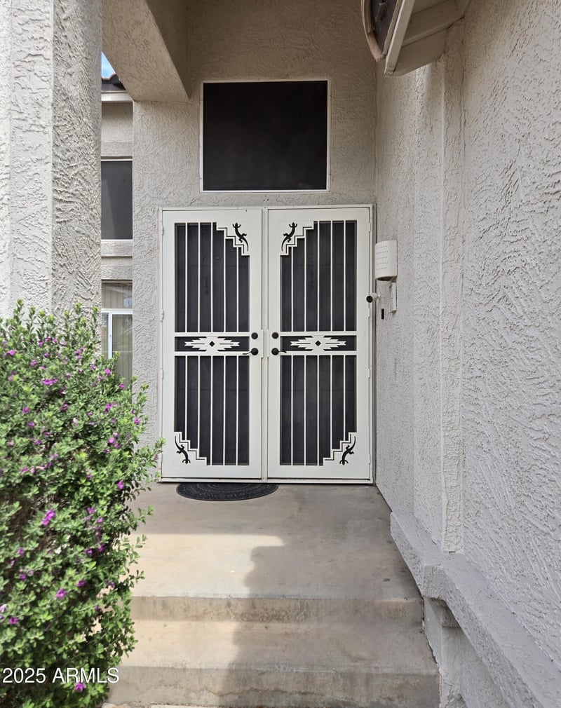 5952 Morning Dove Dr, Glendale, AZ 85308