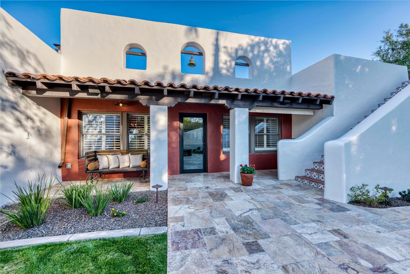 5955 E Orange Blossom Ln, Phoenix, AZ 85018