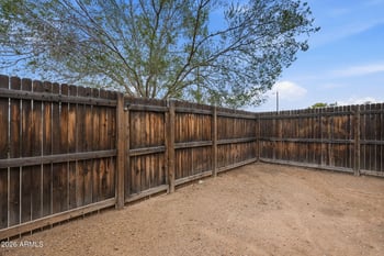 5955 Golden Ln, Glendale, AZ 85302