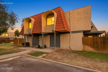 5955 Golden Ln, Glendale, AZ 85302