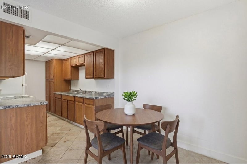 5955 W Golden Ln, Glendale, AZ 85302
