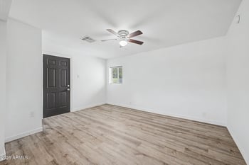 5959 Gardenia Ave, Glendale, AZ 85301