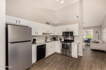 5960 Oregon Ave #120, Glendale, AZ 85301