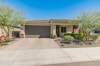 5962 E Abraham Ln, Phoenix, AZ 85054