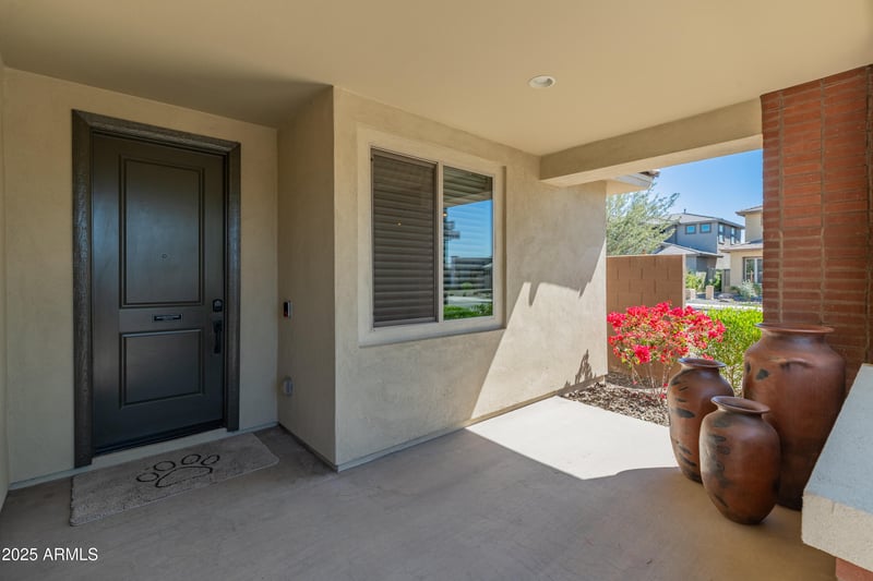 5962 E Abraham Ln, Phoenix, AZ 85054