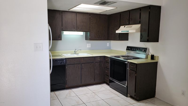 5962 W Augusta Ave, Glendale, AZ 85301
