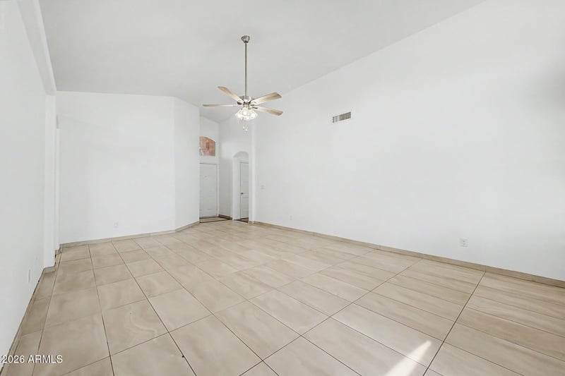 5963 W Mercury Way, Chandler, AZ 85226