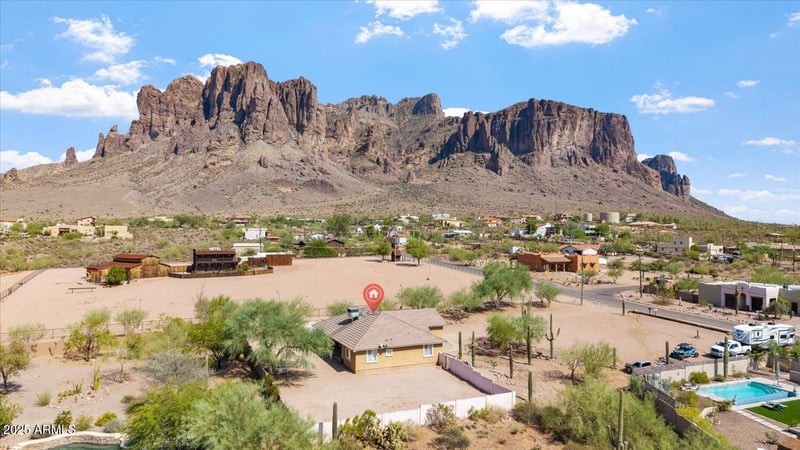 5968 Mining Camp St, Apache Junction, AZ 85119
