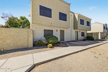5969 N 48th Dr, Glendale, AZ 85301
