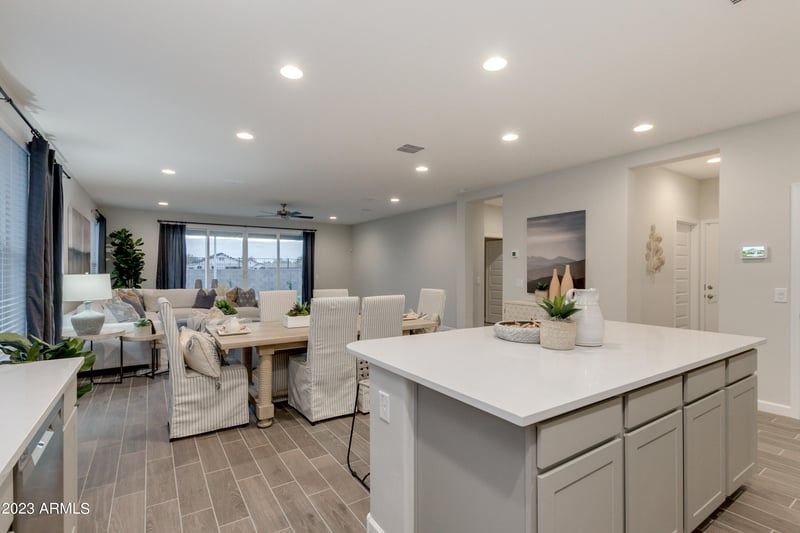 5973 E Quail Ave, Phoenix, AZ 85054