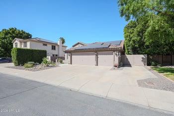 5974 Kerry Ln, Glendale, AZ 85308