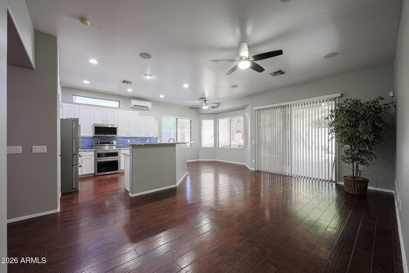 5974 Kerry Ln, Glendale, AZ 85308