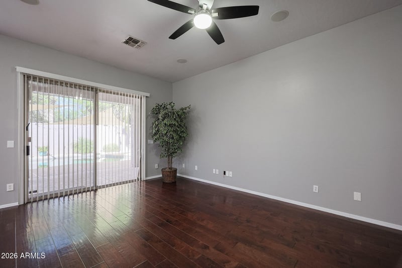 5974 Kerry Ln, Glendale, AZ 85308