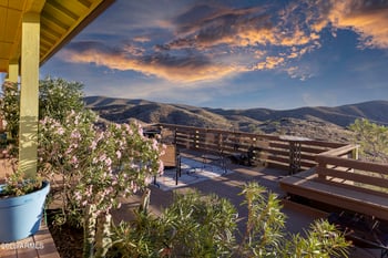 5975 Aurora Hills Rd, Morristown, AZ 85342