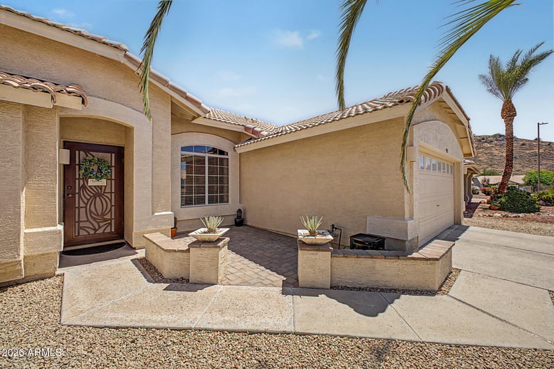 5975 Alameda Rd, Glendale, AZ 85310